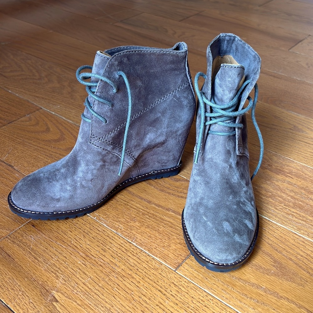 Trask Women’s Lia Suede Lace Up Wedge Ankle Booties